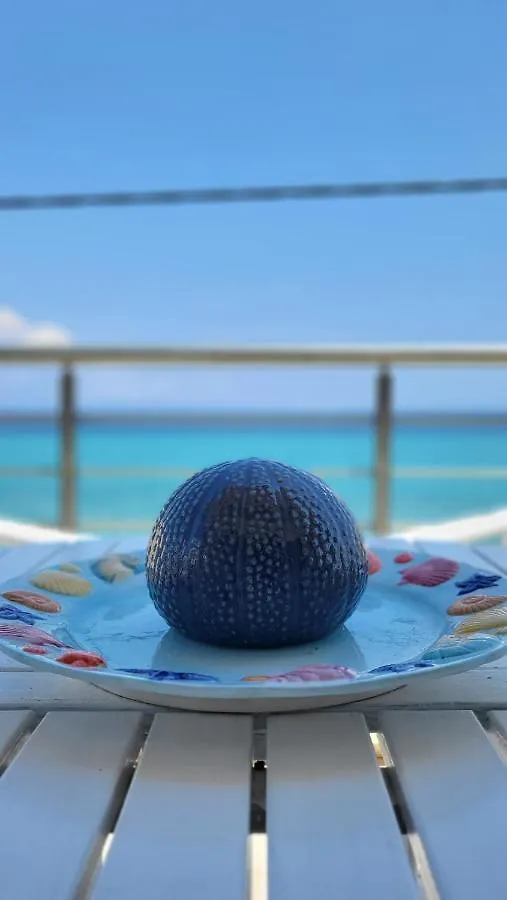 Evita Maisonette, Elegant Beachfront Apt, Polychrono Apartment