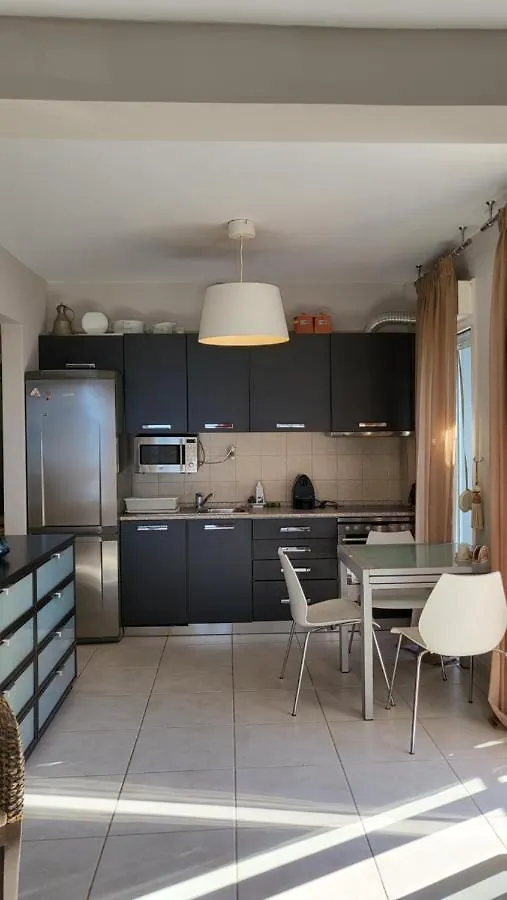 Apartment Evita Maisonette, Elegant Beachfront Apt, Polychrono