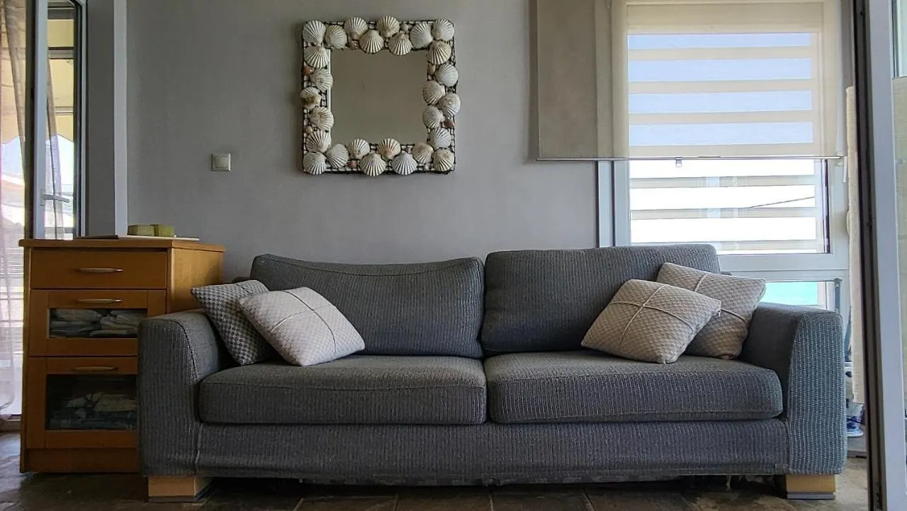 Evita Maisonette, Elegant Beachfront Apt, Polychrono Greece